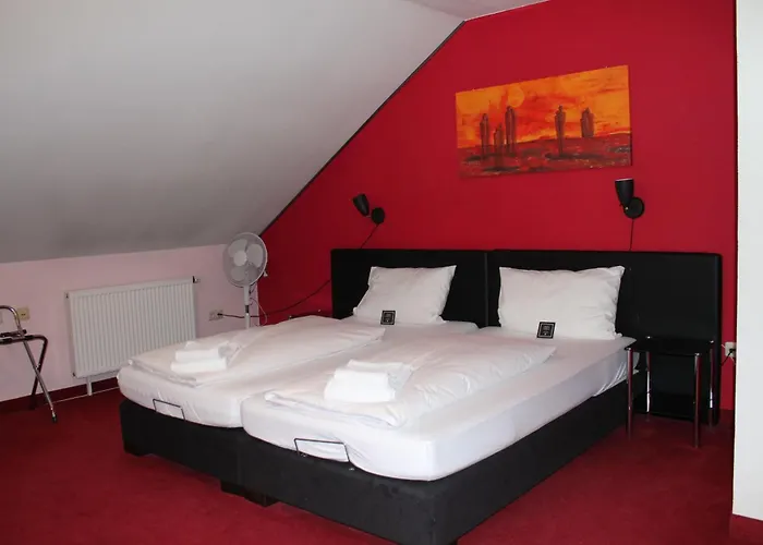 Отель Arthotel Ana Aura 3*