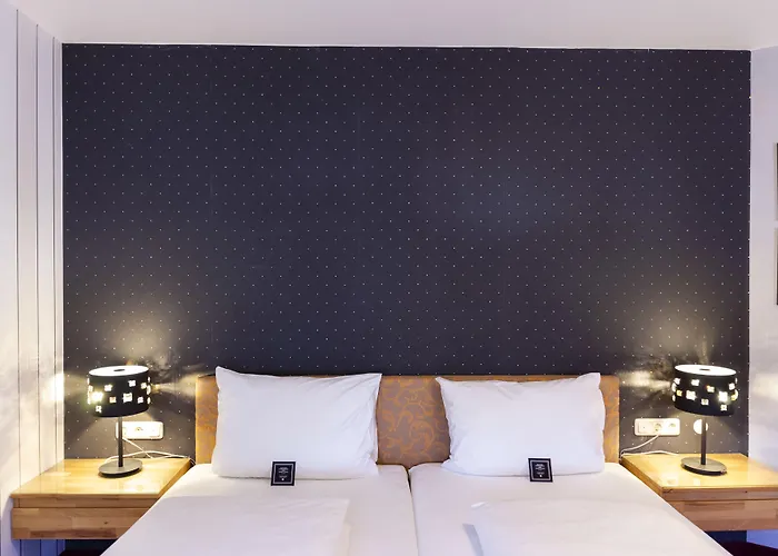Отель Arthotel Ana Aura 3*